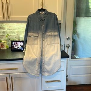 BLUE DENIM OVERSIZED DRESS BY BB DAKOTA/ STEVE MADDEN… size x small
